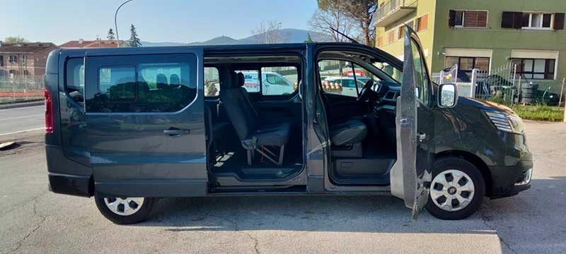 Prenotazione Renault Trafic Nero